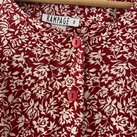 Vintage Floral Midi Dress with Flutter Sleeves - Picture 4 of 4